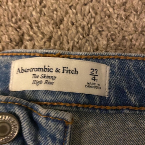 Abercrombie & Fitch Jeans - Picture 2 of 3